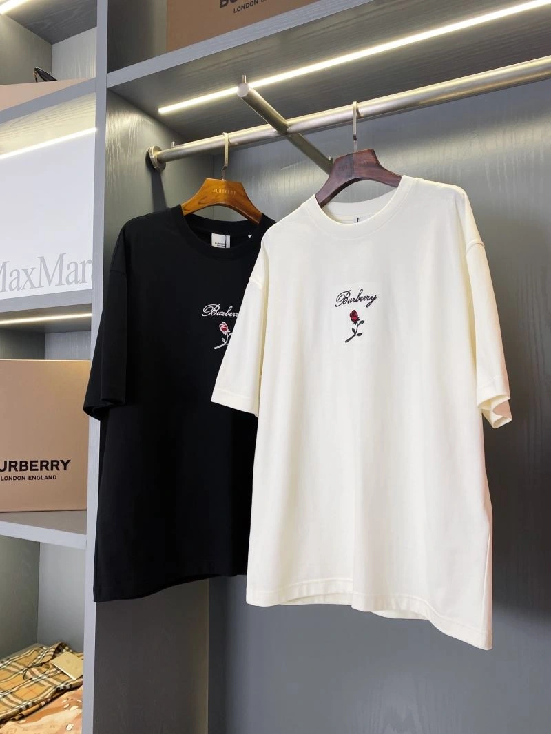 Burberry T-Shirts Snug 105389