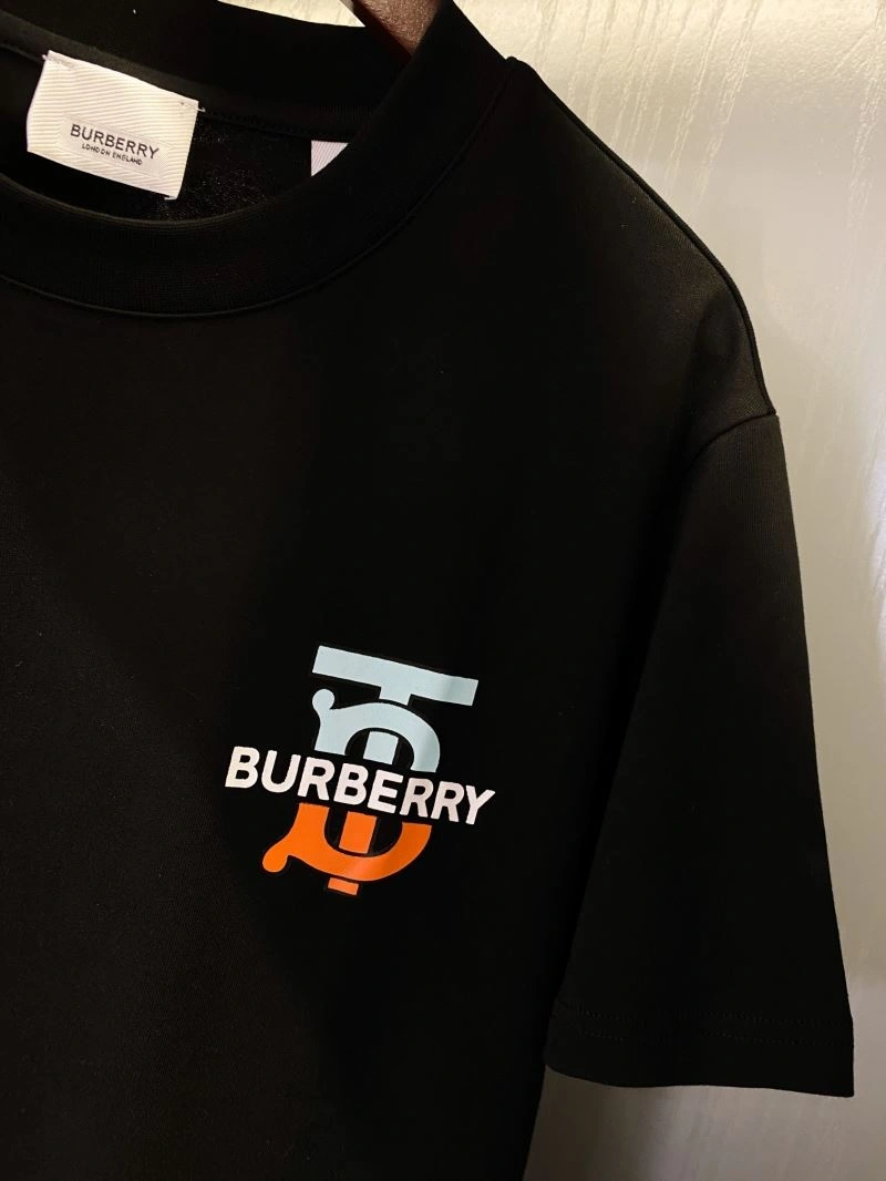 Burberry T-Shirts Practical 105352