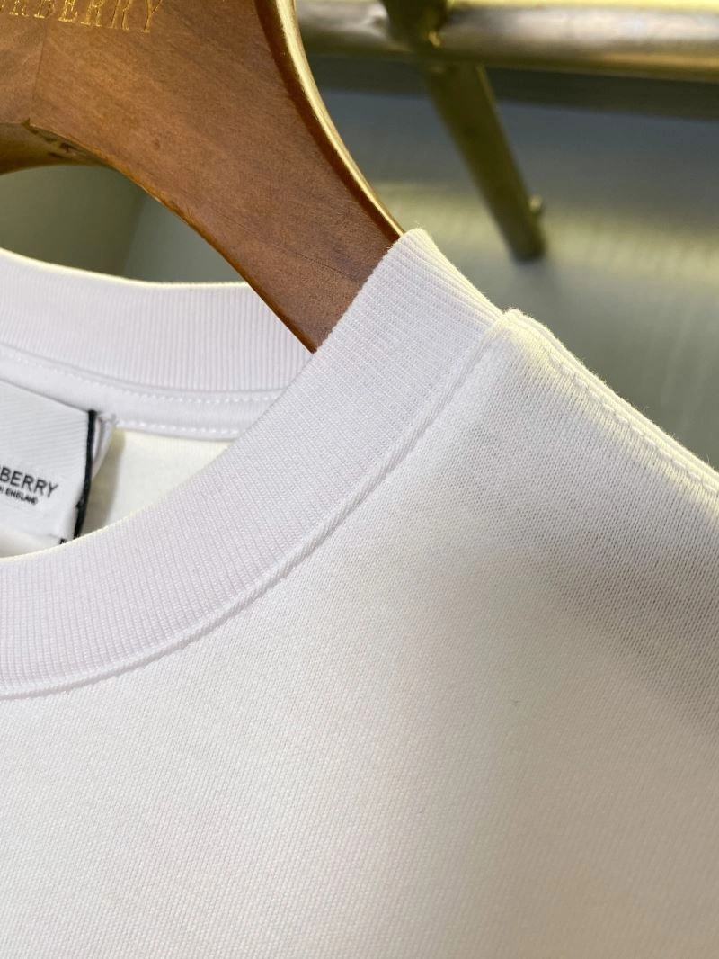 Burberry T-Shirts Flexible 105289