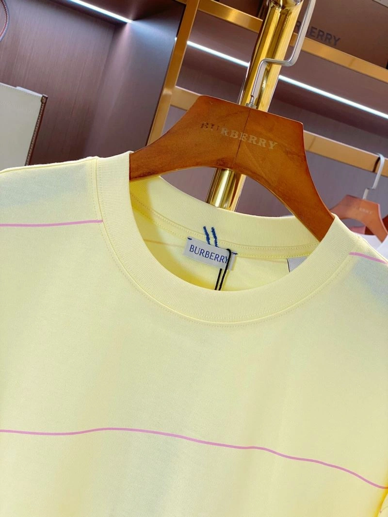 Burberry T-Shirts Vibrant 105265