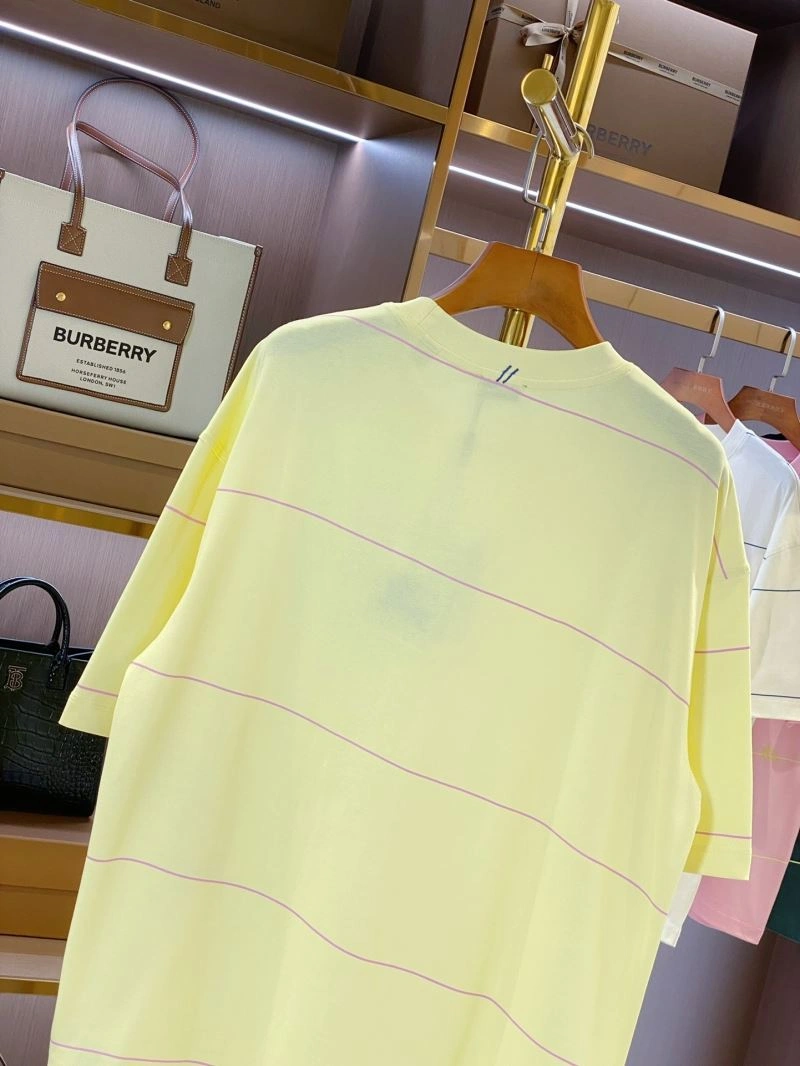 Burberry T-Shirts Vibrant 105265