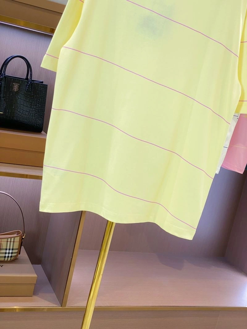 Burberry T-Shirts Vibrant 105265