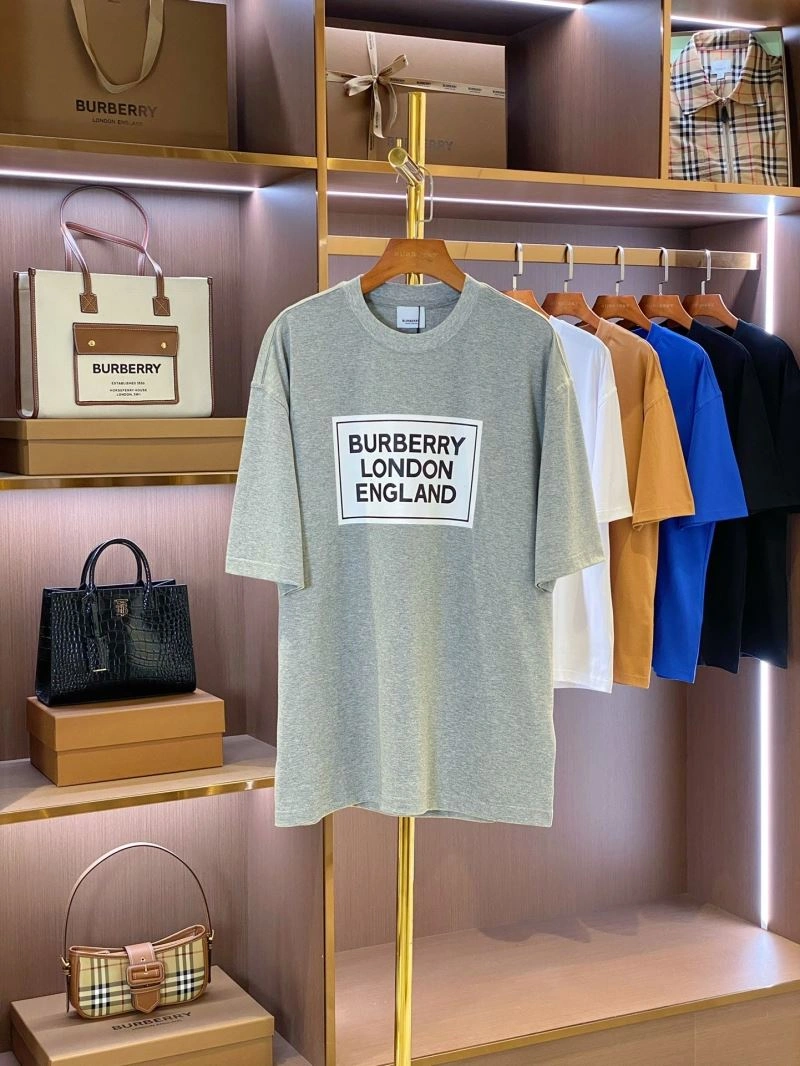 Minimalist Burberry T-Shirts 105261