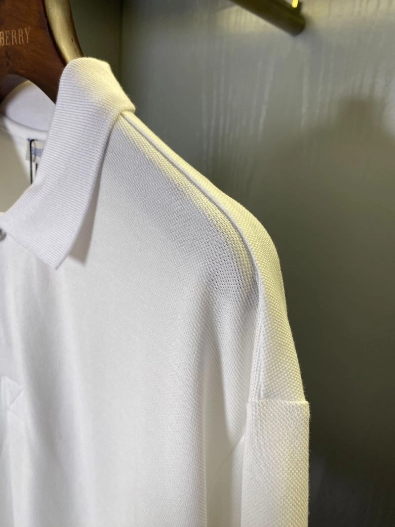 Burberry T-Shirts Sleek 105245