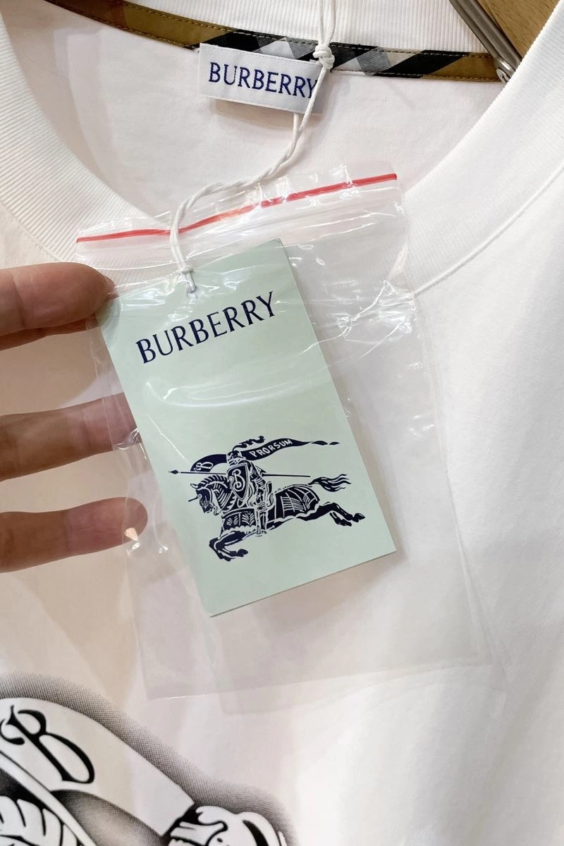Burberry T-Shirts Effortless 105259