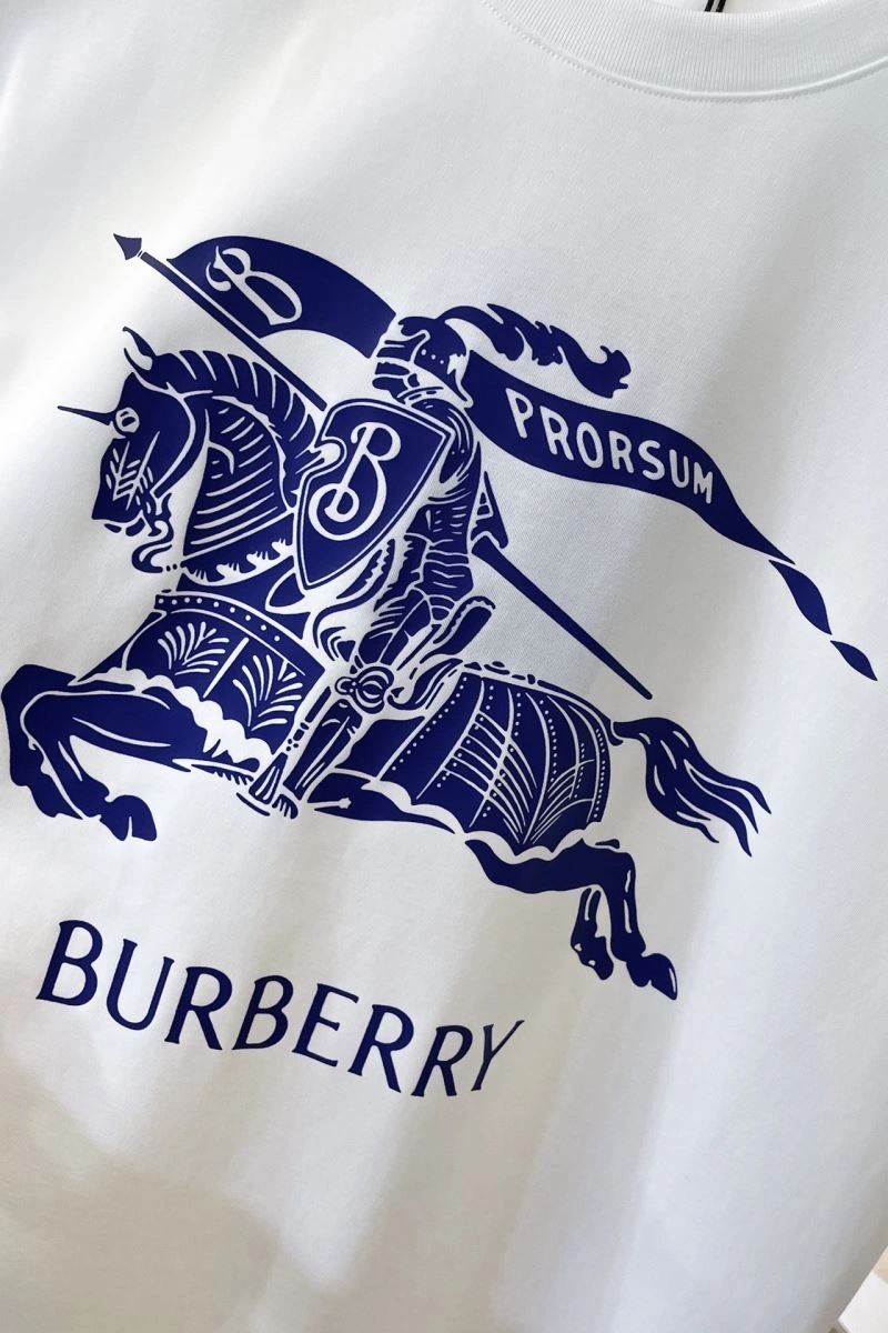 Burberry T-Shirts Lightweight 105250