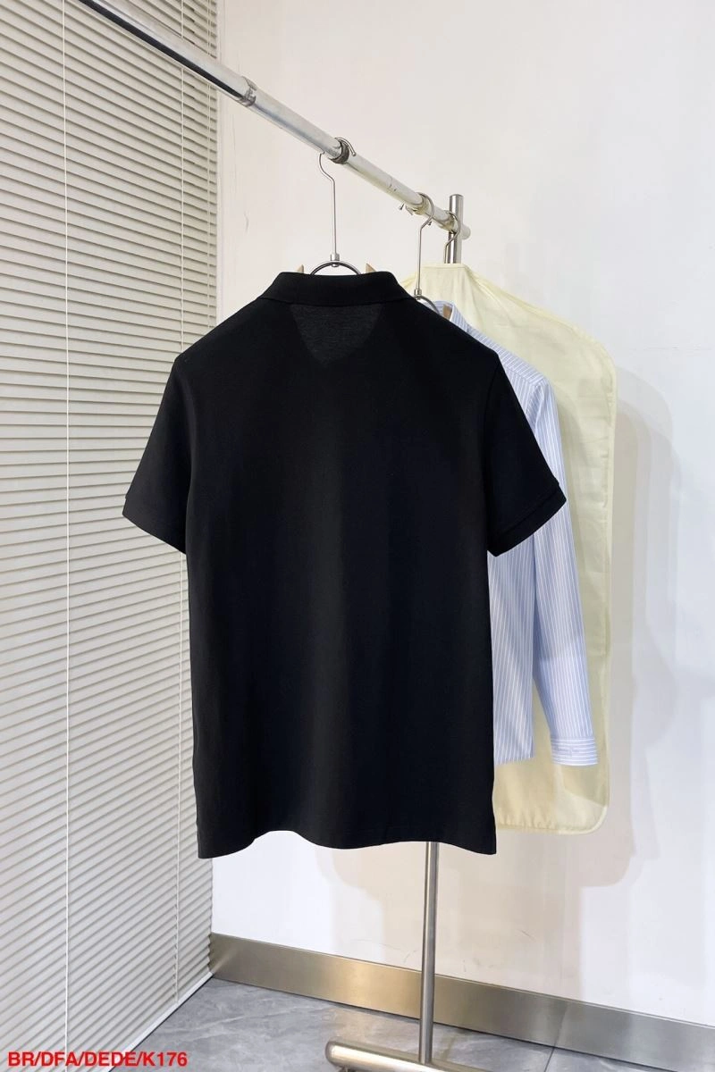 Burberry T-Shirts Lightweight 105227