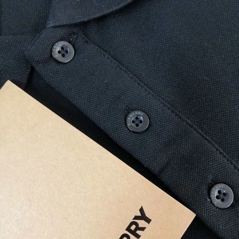Compact Burberry T-Shirts 105207