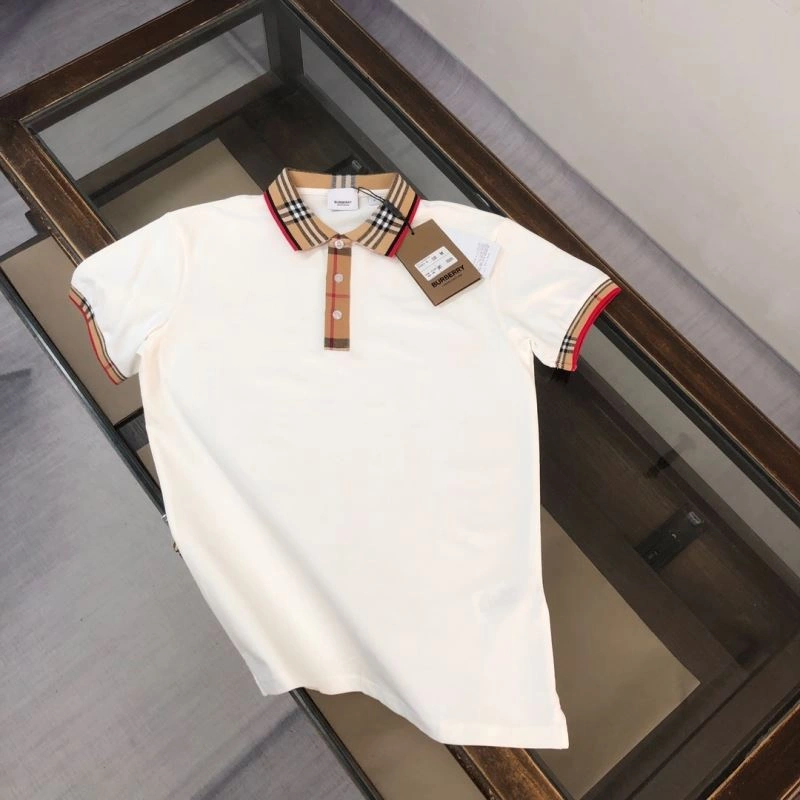Burberry T-Shirts Sleek 105206