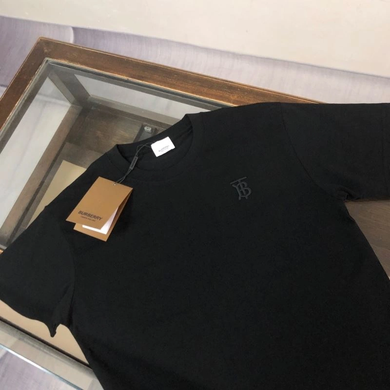 Sleek Burberry T-Shirts 105195
