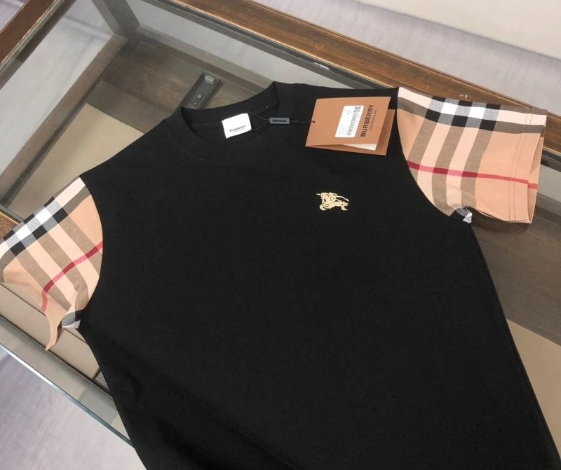 Burberry T-Shirts FlexibleFit 105190