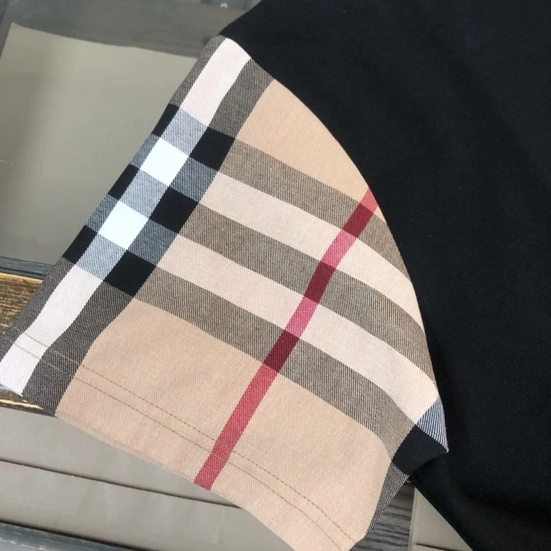 Burberry T-Shirts FlexibleFit 105190