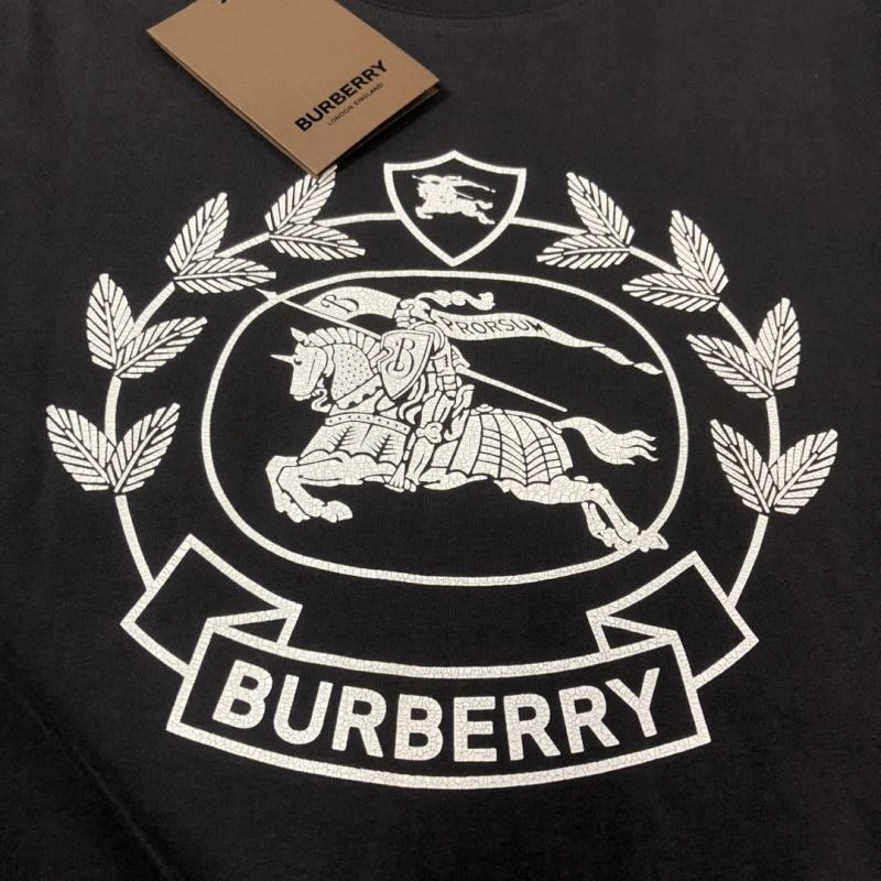 Sleek Burberry T-Shirts 105174