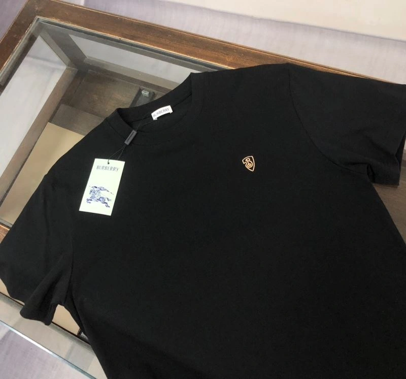 Functional Burberry T-Shirts 105180