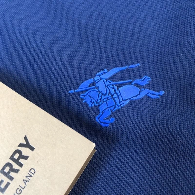 Sleek Burberry T-Shirts 105133