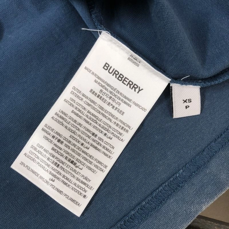 Burberry T-Shirts Functional 105179