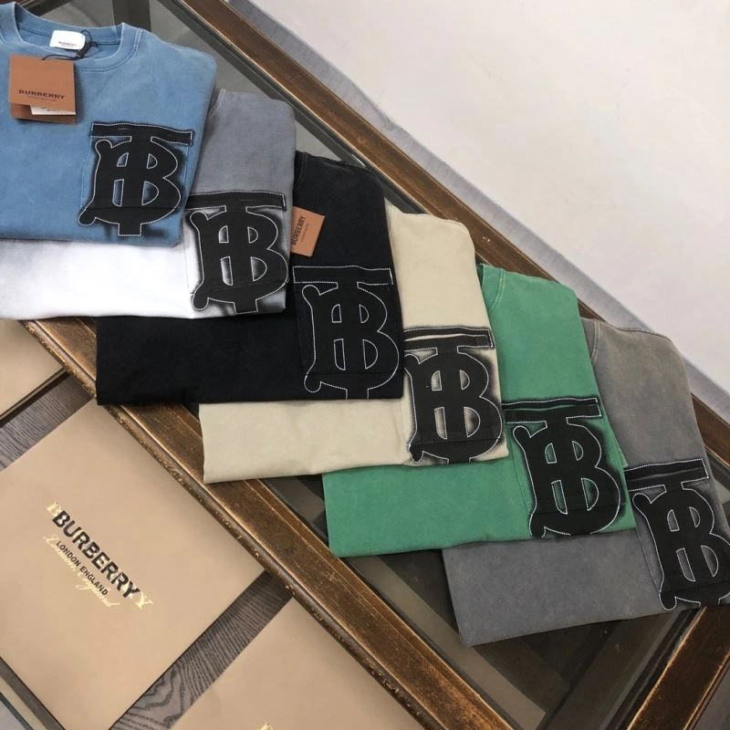 Sporty Burberry T-Shirts 105096
