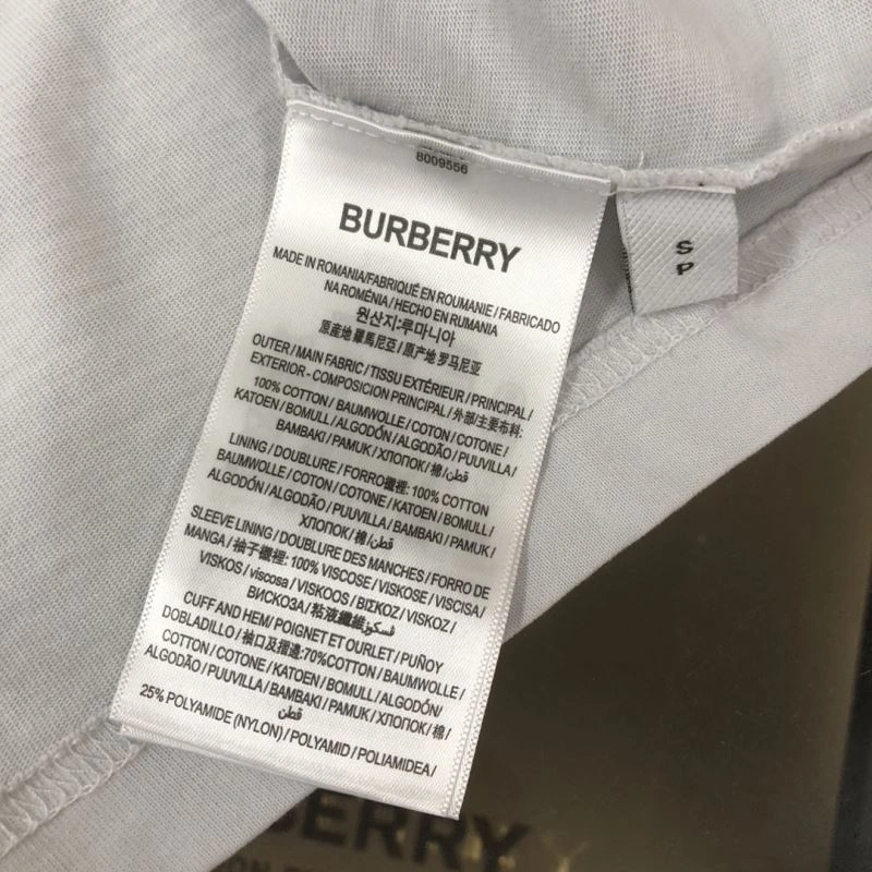 Sporty Burberry T-Shirts 105096
