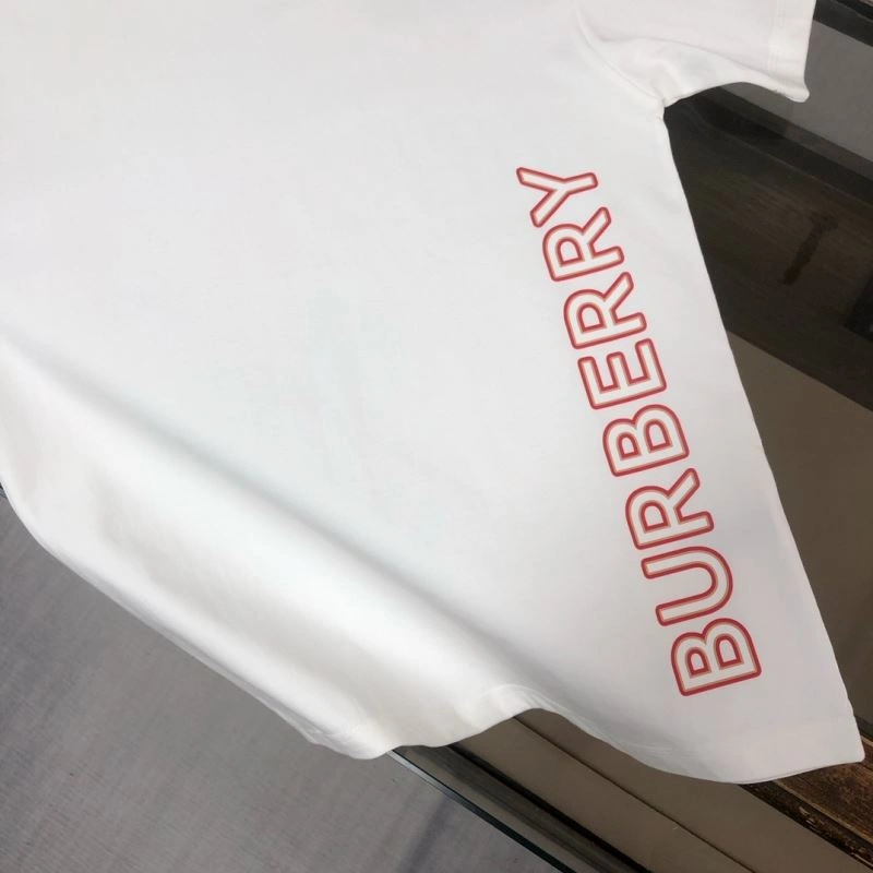 Burberry T-Shirts EasyMatch 105055