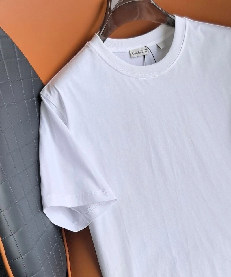 Burberry T-Shirts Sophisticated 105046