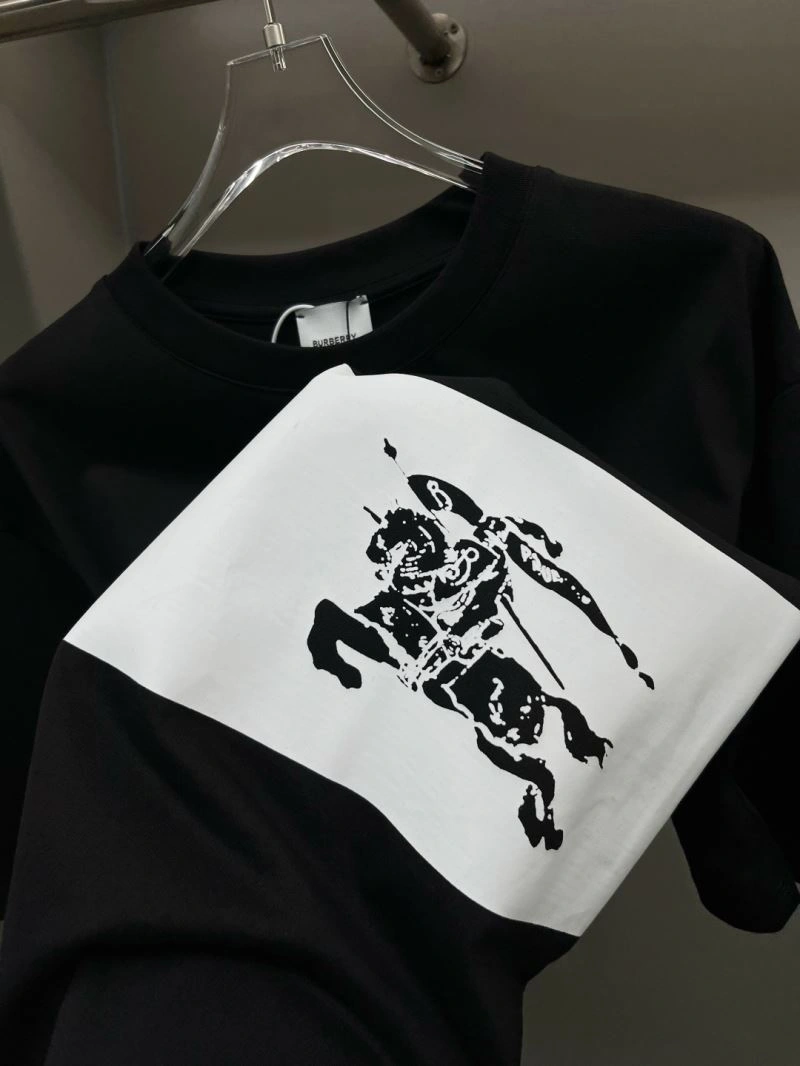 Lightweight Burberry T-Shirts 105034