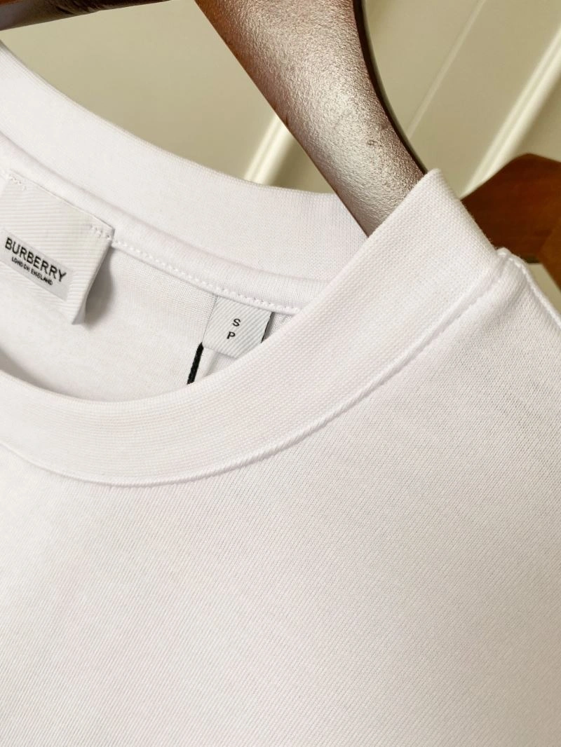 Burberry T-Shirts Durable 105060