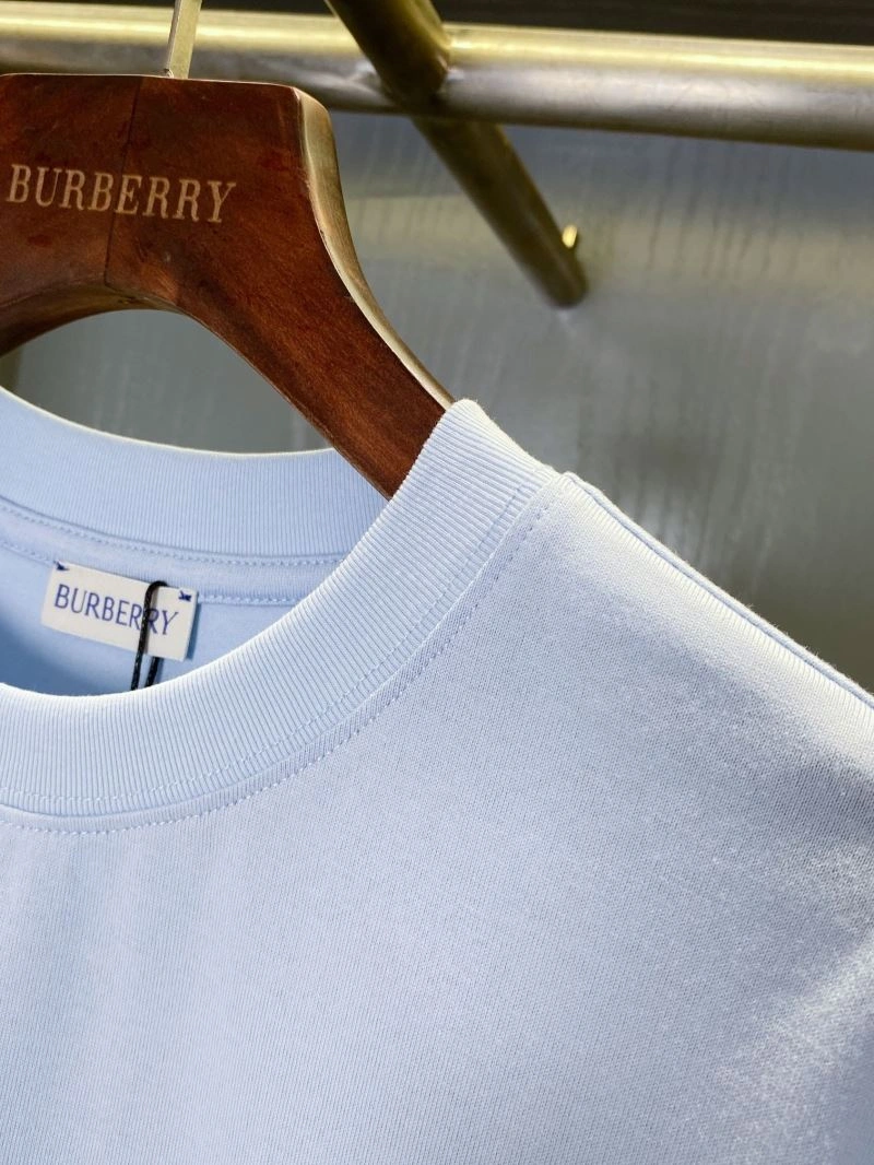 Compact Burberry T-Shirts 105022