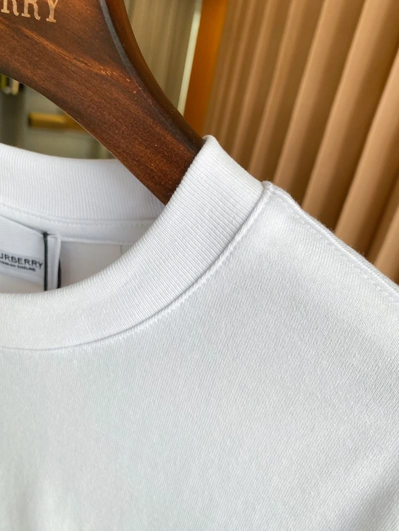 Burberry T-Shirts TechFriendly 105013