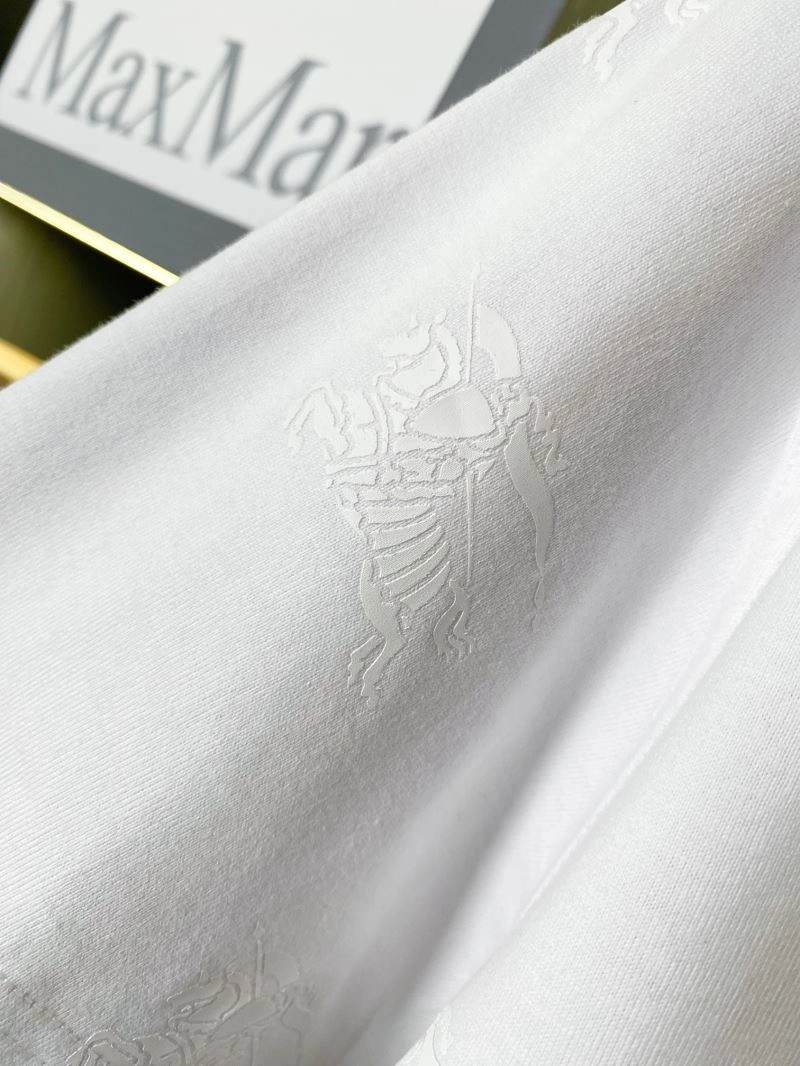 Burberry T-Shirts Seasonal 105029