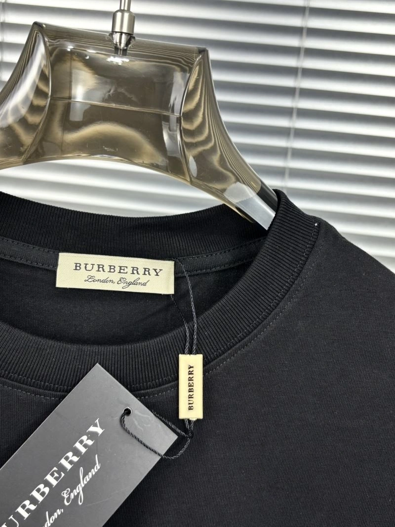 Burberry T-Shirts Lightweight 102631