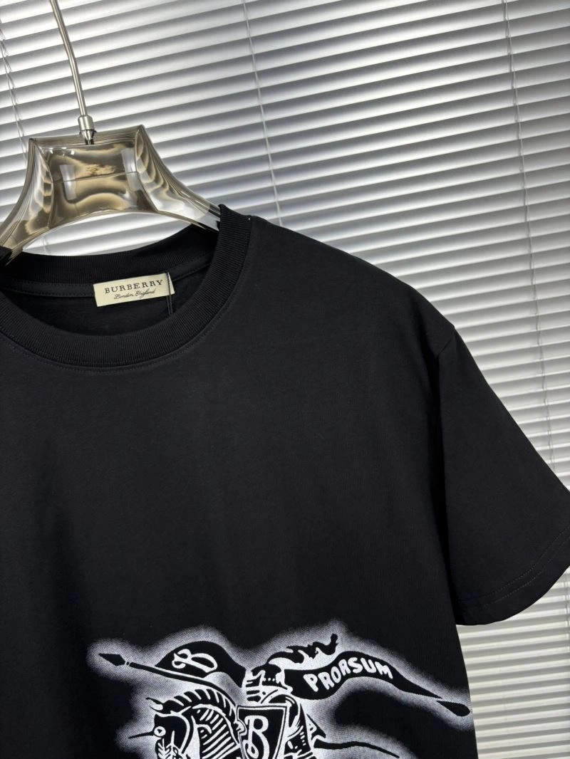 Burberry T-Shirts Lightweight 102631