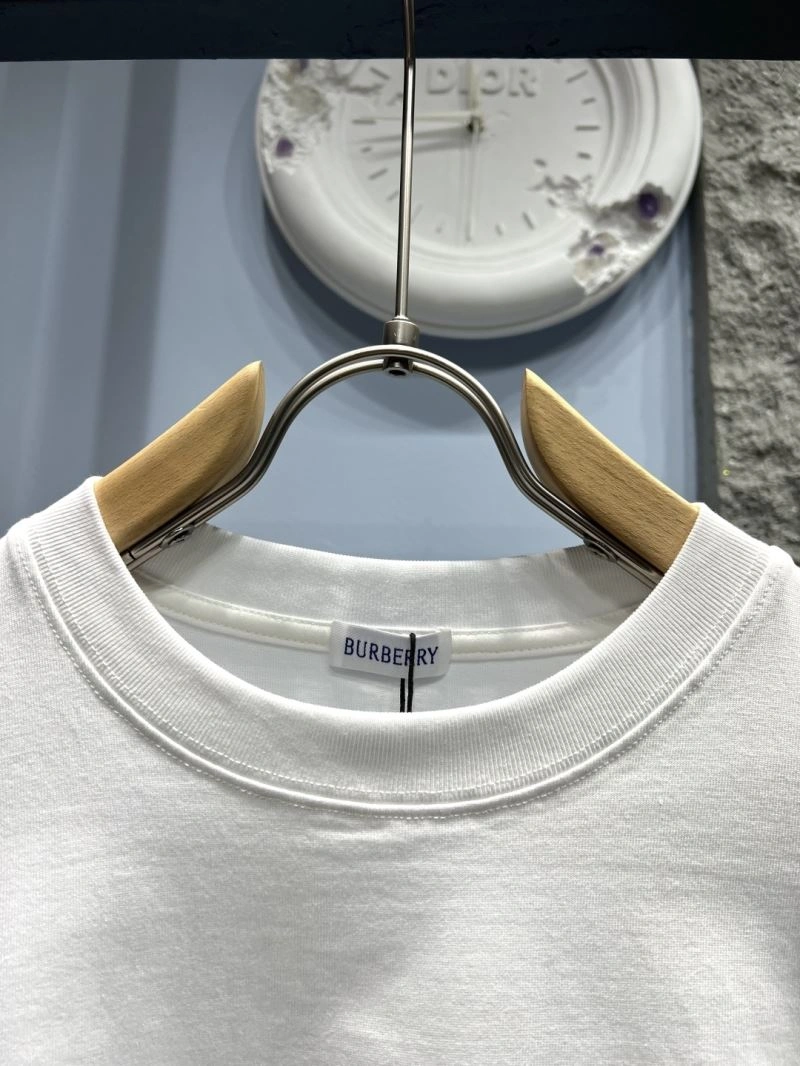 UrbanChic Burberry T-Shirts 102556
