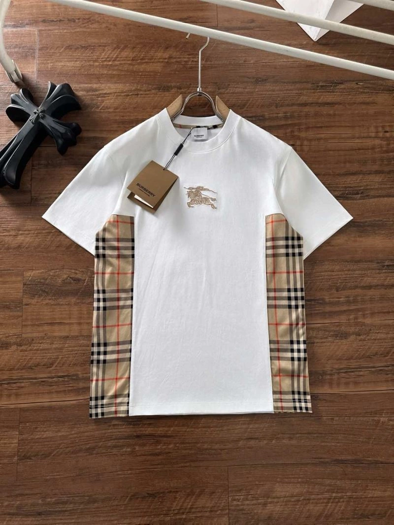Minimalist Burberry T-Shirts 102532
