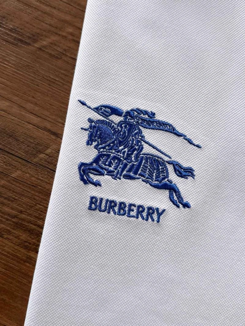 Burberry T-Shirts Unisex 102531