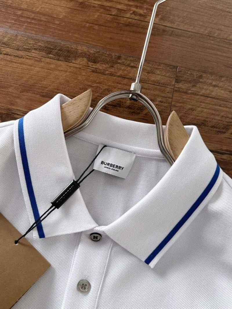 Burberry T-Shirts Unisex 102531