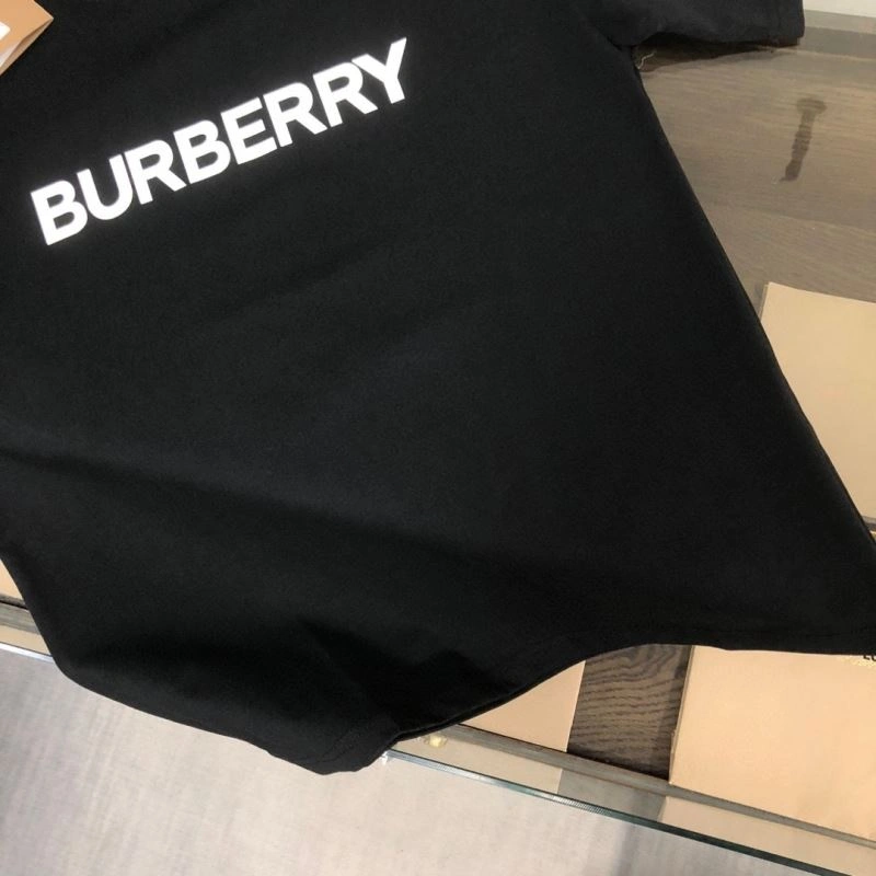 Neat Burberry T-Shirts 99135