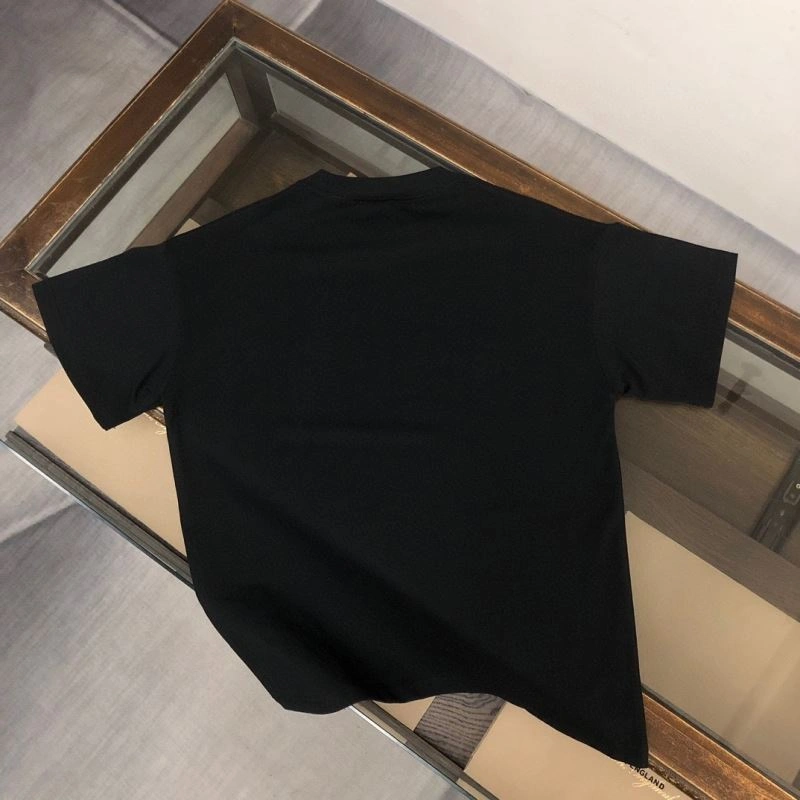 Neat Burberry T-Shirts 99135