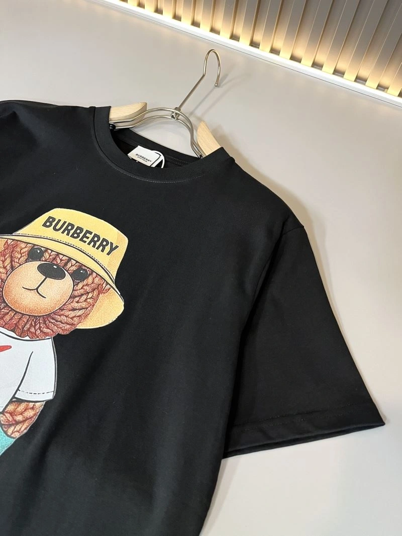 Sleek Burberry T-Shirts 102535