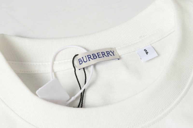 Unisex Burberry T-Shirts 102517