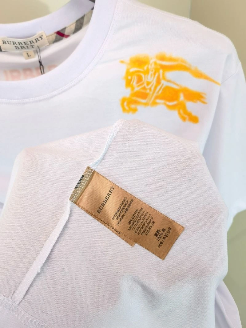 Burberry T-Shirts Sporty 102510