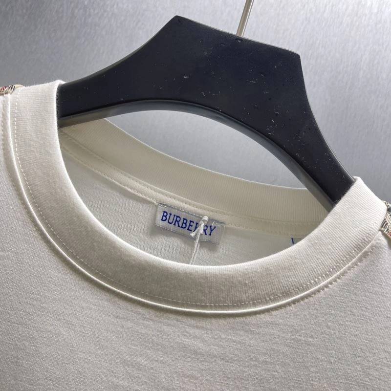 Burberry T-Shirts Resilient 102501