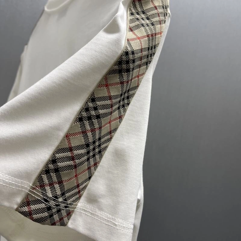 Burberry T-Shirts Resilient 102501