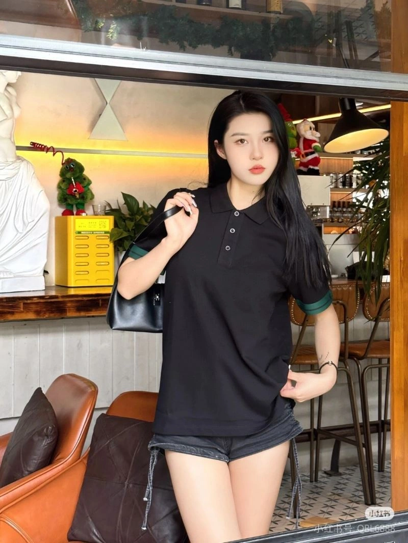 Sleek Burberry T-Shirts 102493