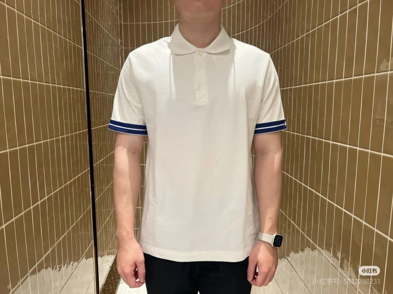 Sleek Burberry T-Shirts 102493