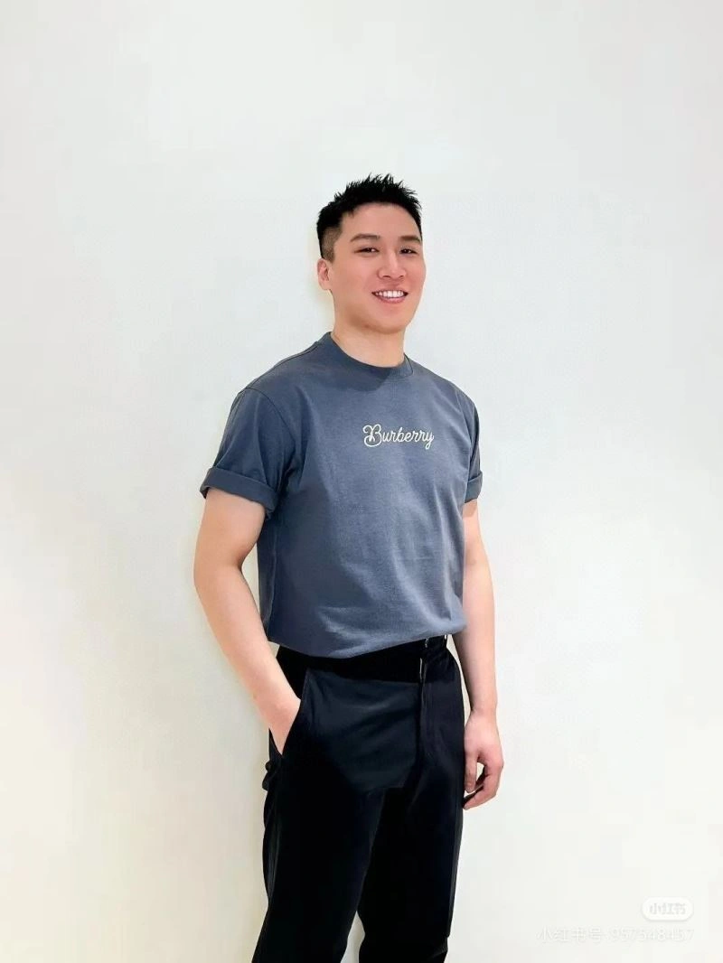 Burberry T-Shirts Flexible 102492