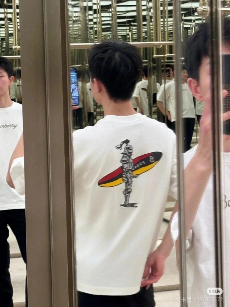Burberry T-Shirts Flexible 102492
