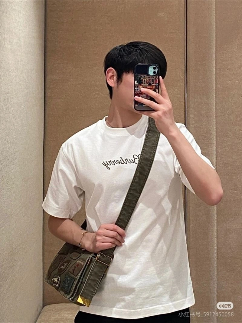 Burberry T-Shirts Flexible 102492