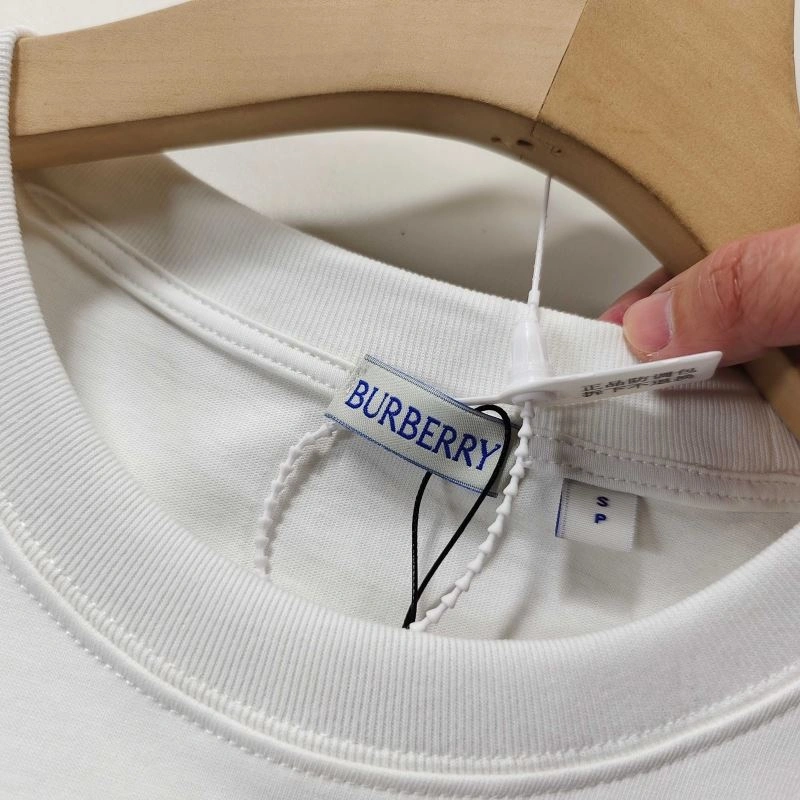 Burberry T-Shirts Flexible 102492