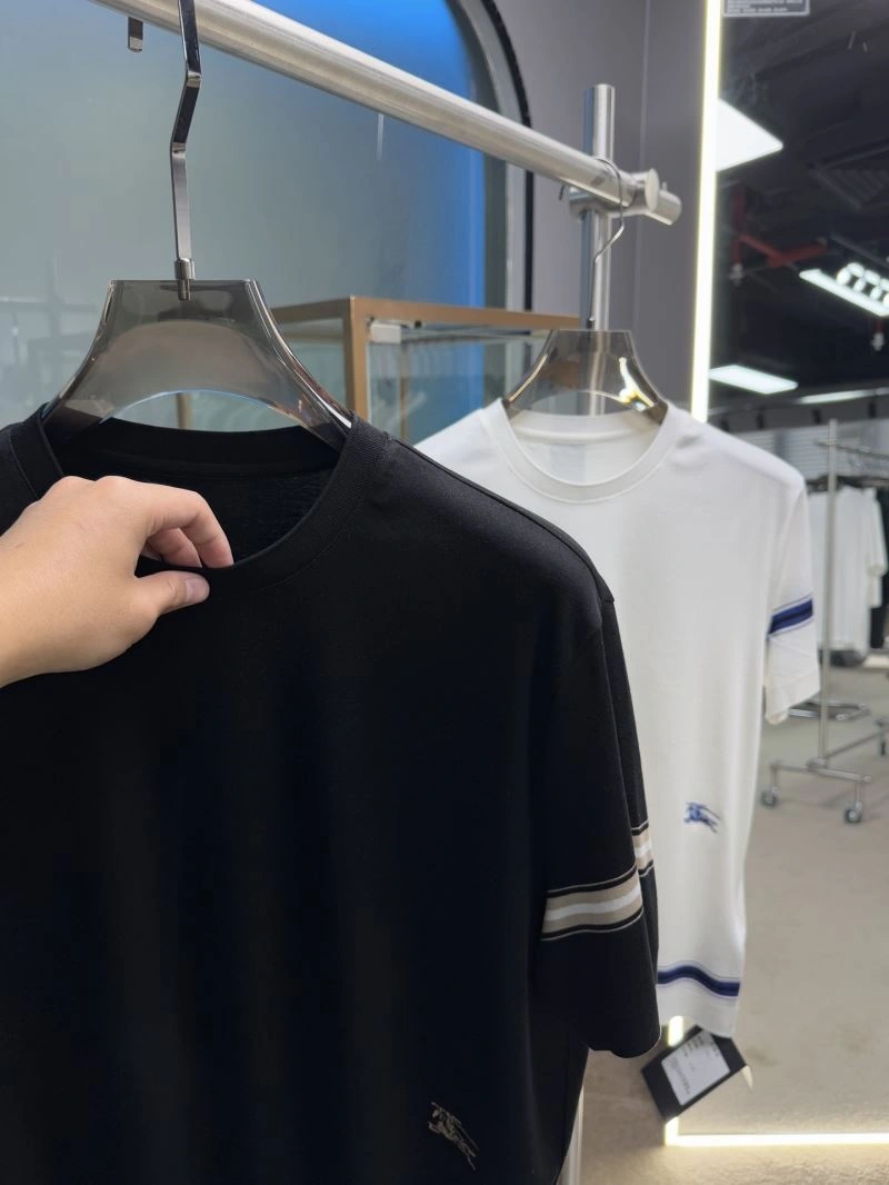 Burberry T-Shirts ModernLook 102477