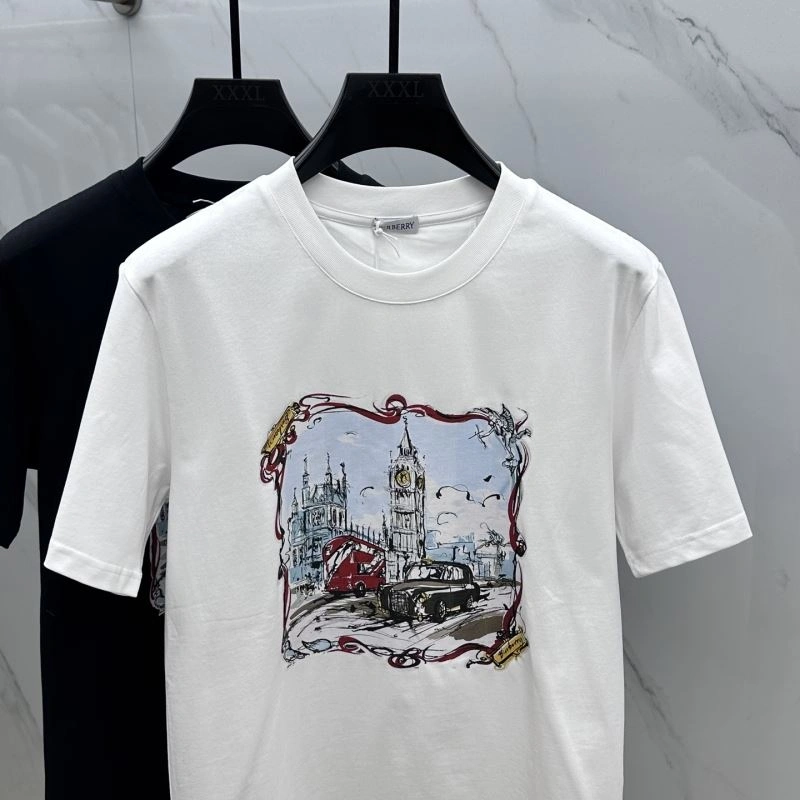 Burberry T-Shirts Versatile 102464